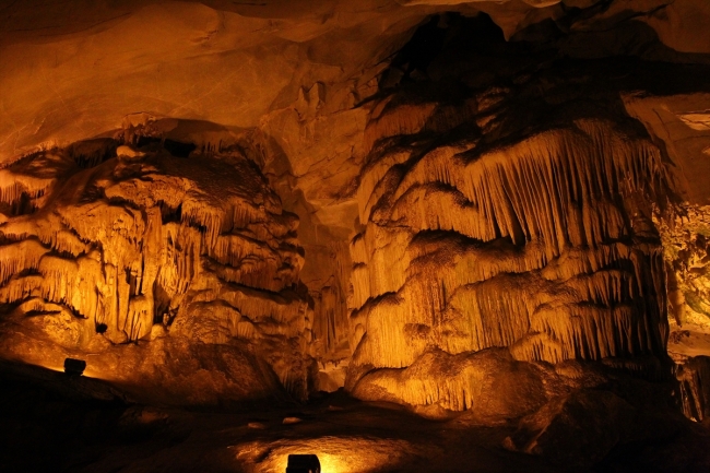 Sıcaktan bunalanlar soluğu Dupnisa Mağarası’nda alıyor